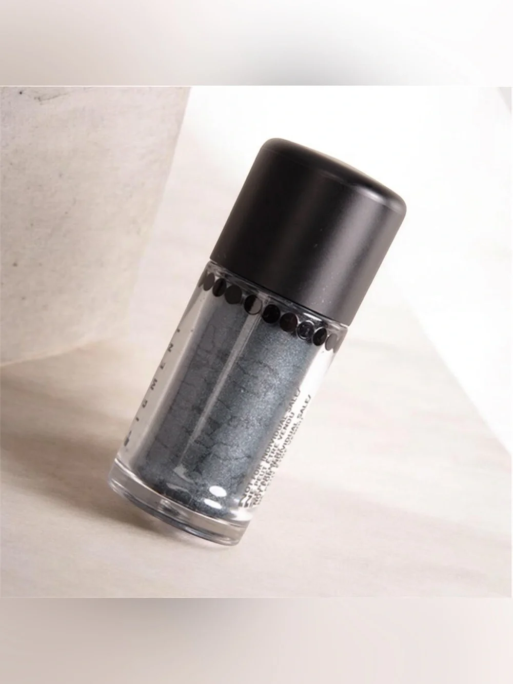 MAC Blue Noir Pigment Eyeshadow